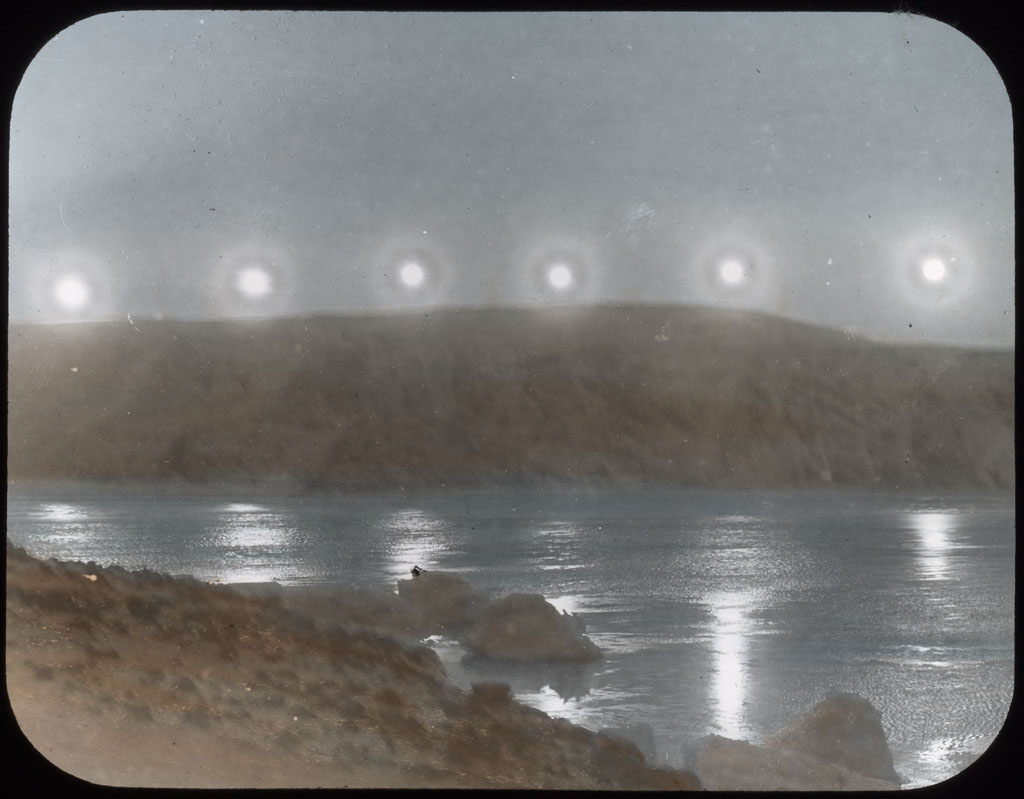Donald Baxter MacMillan; The last row of suns; 1913-1917; image; silver gelatin on glass; 10.16 cm x 8.26 cm x 0.64 cm (4 in. x 3 1/4 in. x 1/4 in.); TGM; North America